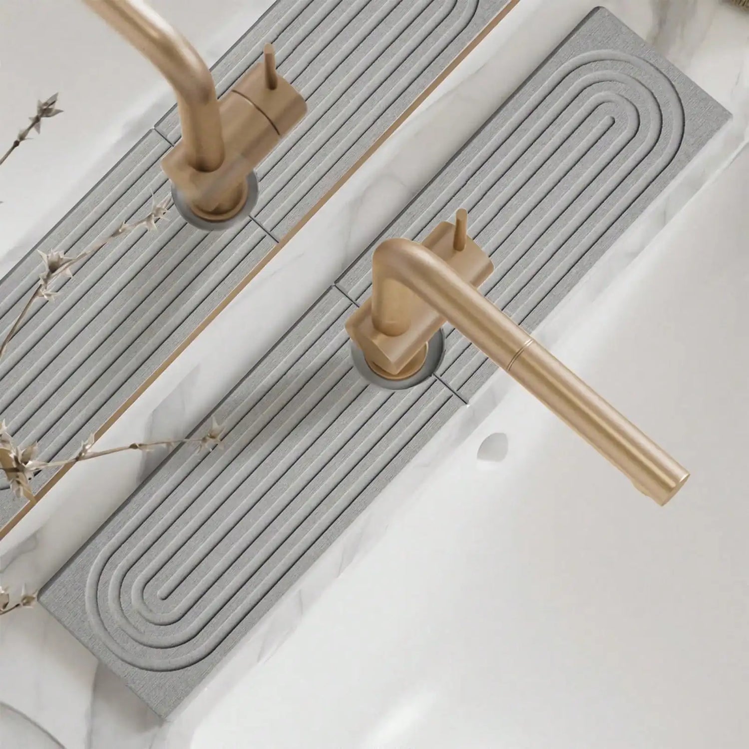 Transform Your Space with the Diatomite Fast-Drying Faucet Mat - The Ultimate Splash Guard for Clean and Dry Kitchen and Bathroom Counters